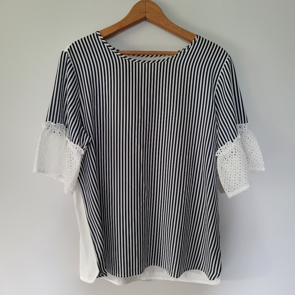 Van Heusen Tops - Boho Van Heusen Navy & White stripe lace sleeved top, M